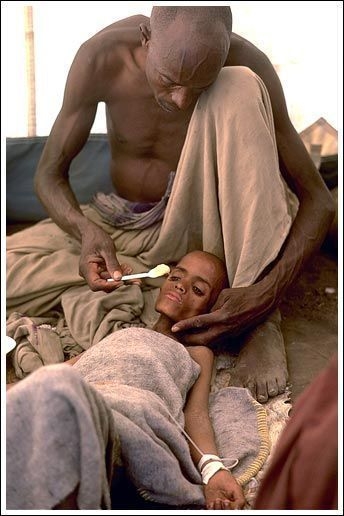Afrique pillée : Famine