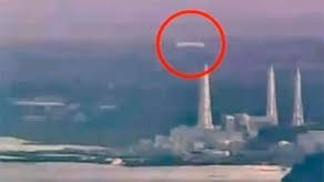 Ovni au dessus de Fukushima au Japon 2011 (pour dépolluer)