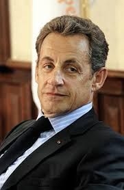 Nicolas Sarkozy : La France ne peut permettre que ses anciennes colonies créent leur propre monnaie pour avoir le contrôle total sur leur banque centrale; Si cela se produit ; ça sera une catastrophe pour le trésor public qui pourra entraîner la France au rang de 20è puissance économique mondiale